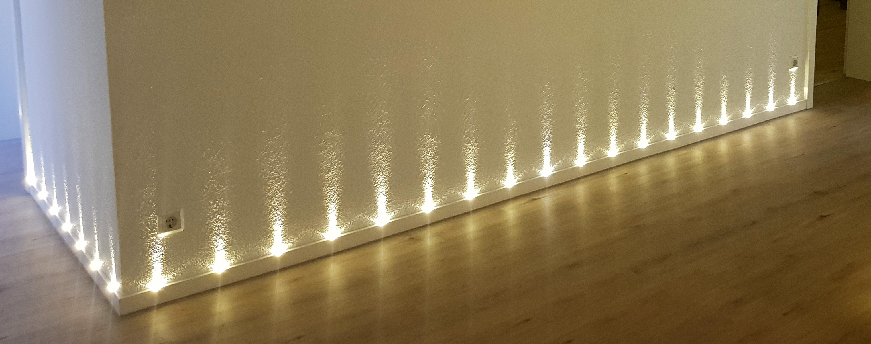 LED Sockelleisten