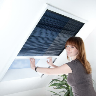 Plissee für Dachfenster - Fliegengitter Insektenschutz 110 cm x 160 cm weiß