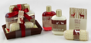 Badeset ONCE UPON A WINTER 4-tlg - Body Lotion Duschgel Badesalz Waschlappen Musk