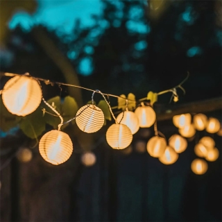 Outdoor Lampion Lichterkette weiß 4,75m 20 LED Warmweiß mit Netzs, 22,99 €
